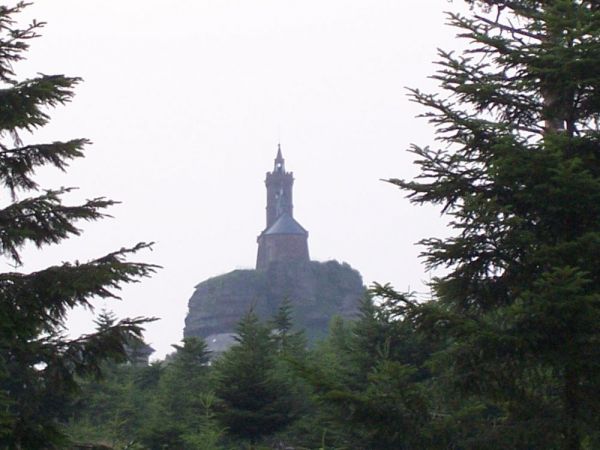 Le Rocher de Dabo dans la brume-Pays de Sarrebourg