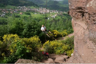 Escalade sur le Hohwalsch - J-C_ KANNY - CDT Moselle